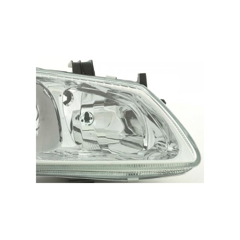 Recambio faro derecho Nissan Almera...