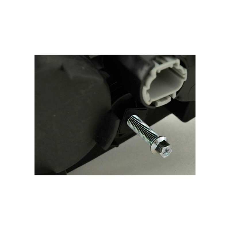 Recambio faro derecho Nissan Almera...