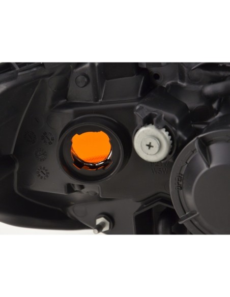 Recambio faro izquierdo Nissan Almera 4/5 puertas. (Tipo N16) 02-06