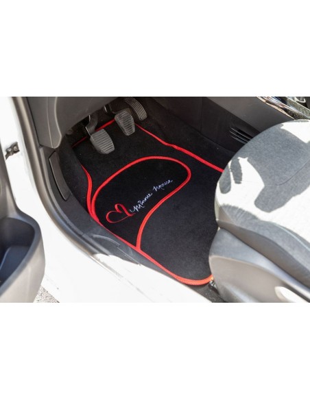 JUEGO DE ALFOMBRILLAS EN ALFOMBRA MINNIE 4 PCS