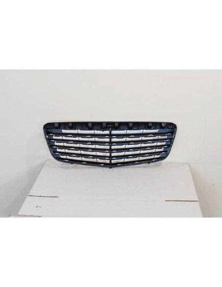 Parrilla Mercedes W211 07-09 Look AMG