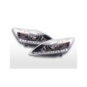 Faros delanteros con luz...