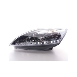 Faros delanteros con luz...